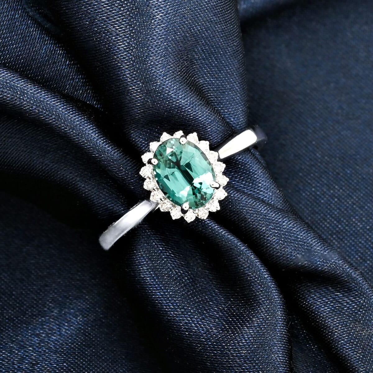 Certified & Appraised Rhapsody AAAA Lagoon Tourmaline and E-F VS Diamond 1.25 ctw Ring in 950 Platinum (Size 10.0) 5.16 Grams image number 1