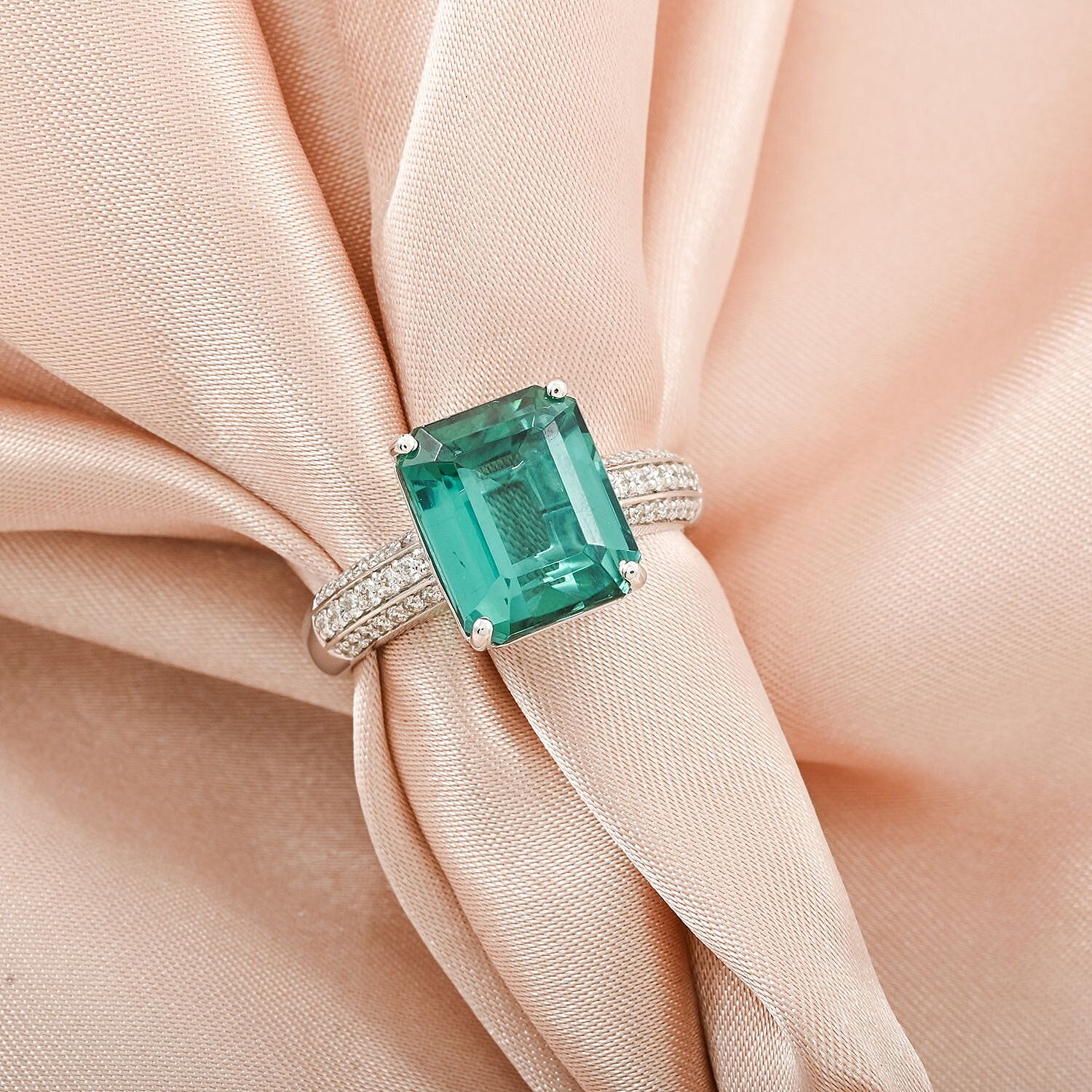 Certified & Appraised Rhapsody AAAA Lagoon Tourmaline and E-F VS Diamond 7.10 ctw Ring in 950 Platinum (Size 10.0) 7.10 Grams