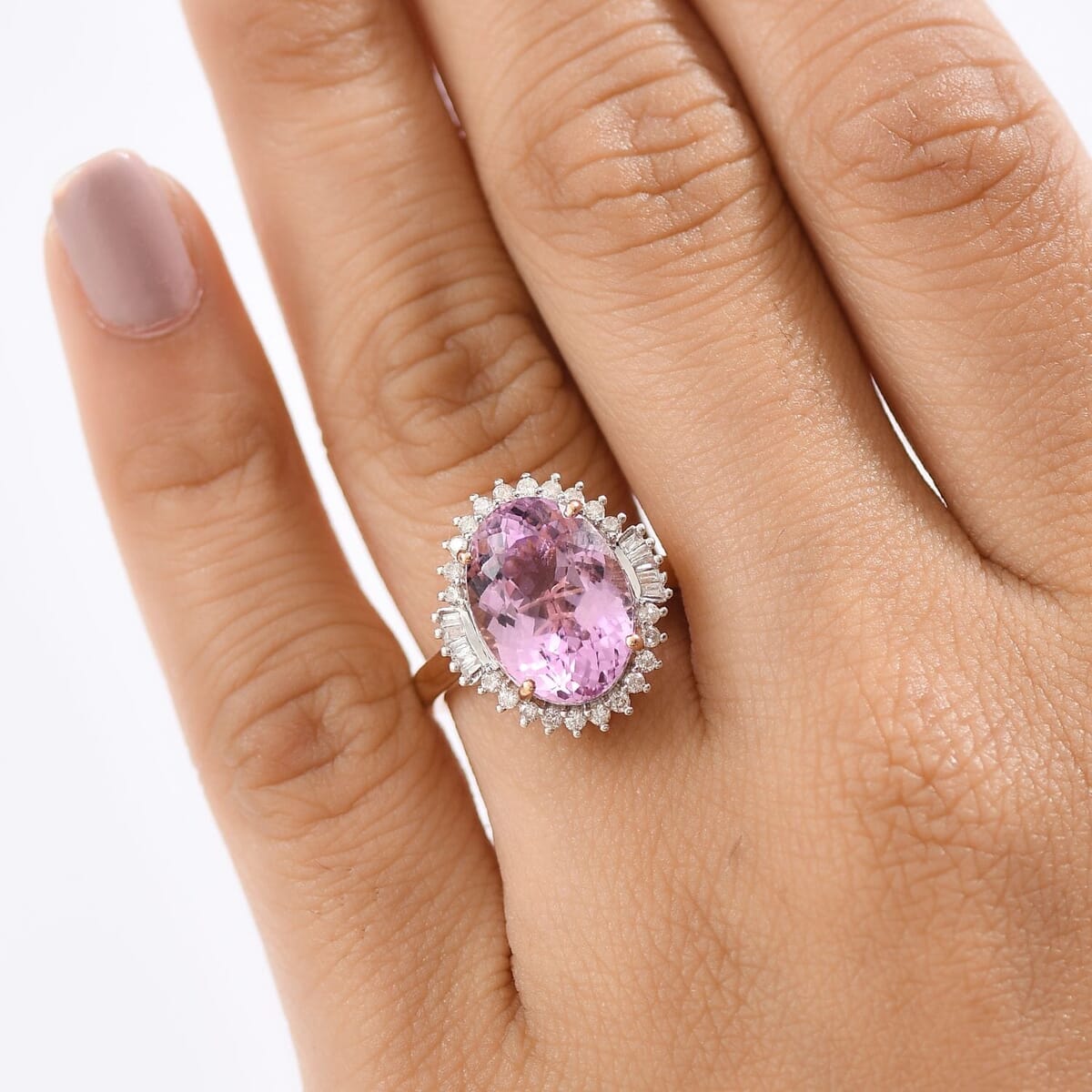 Luxoro 10K Rose Gold AAA Martha Rocha Kunzite, Diamond (G-H, I2) Twilight Blossom Ring (Size 7.5) 7.80 ctw image number 2