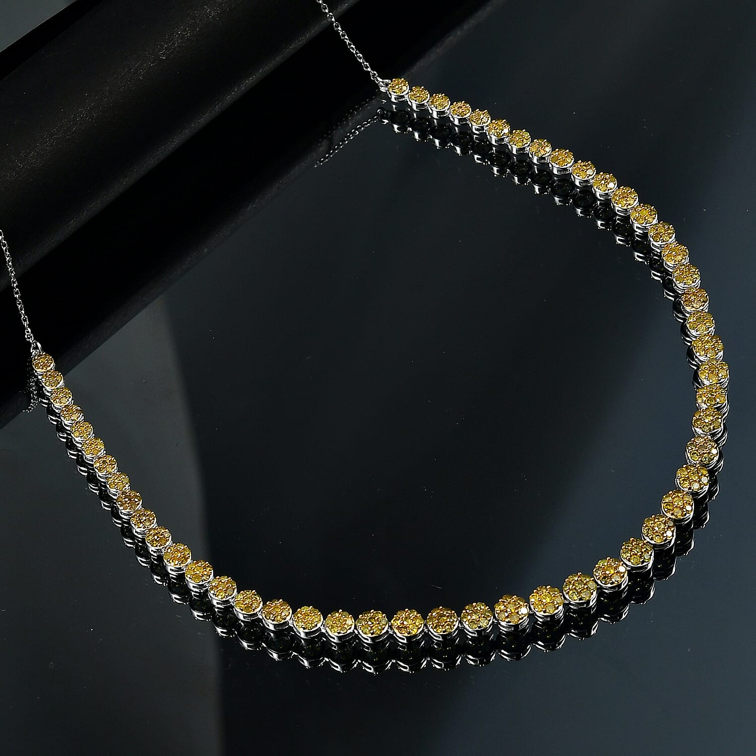 Yellow Diamond - Product card gallery slide 2 (9432891293951)