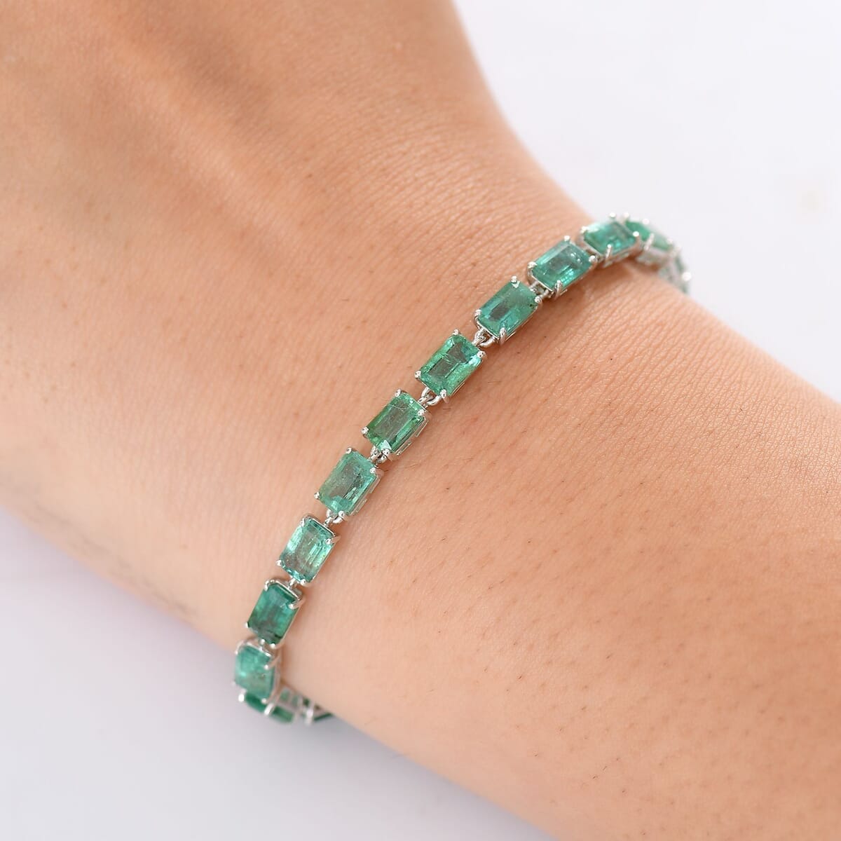 Luxoro Premium Kagem Zambian Emerald 13.35 ctw Radiance Bracelet in 10K White Gold (7.25 In) 4.75 Grams image number 2