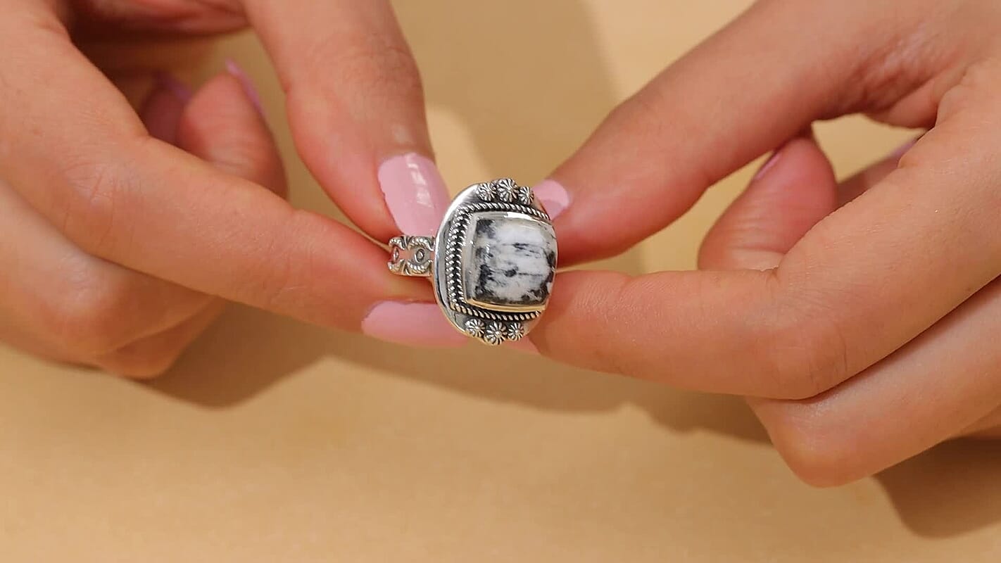 D'Joy Artisan Crafted White Buffalo 8.25 ctw Ring in Sterling Silver