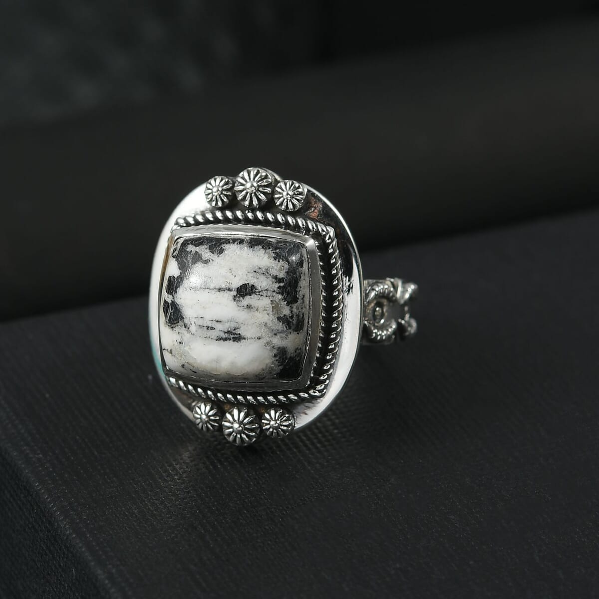 D’Joy Artisan Crafted White Buffalo 8.25 ctw Ring in Sterling Silver (Size 7.0)  image number 1