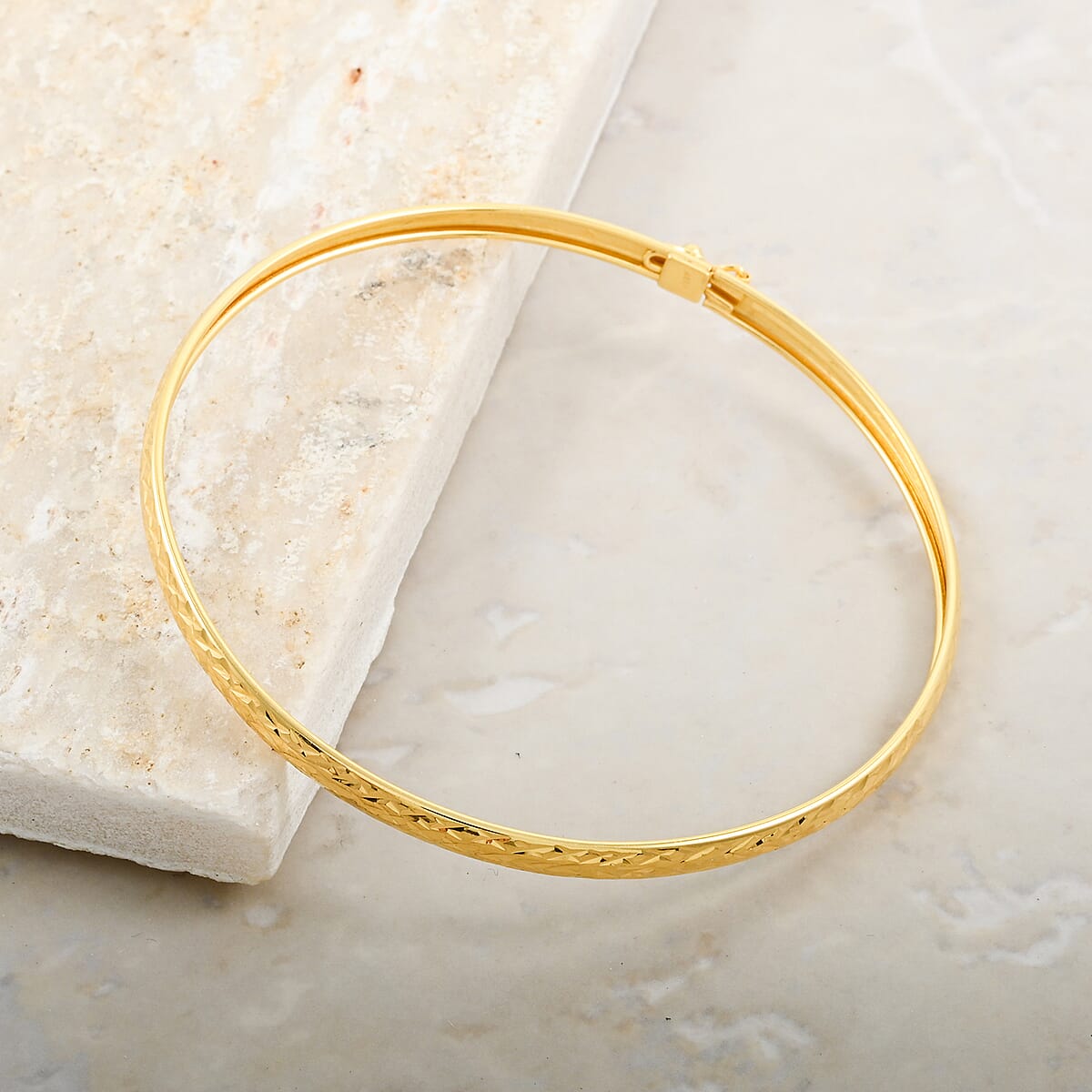 14K Yellow Gold Over Sterling Silver Bangle Bracelet (7.75 In) 4 Grams image number 1