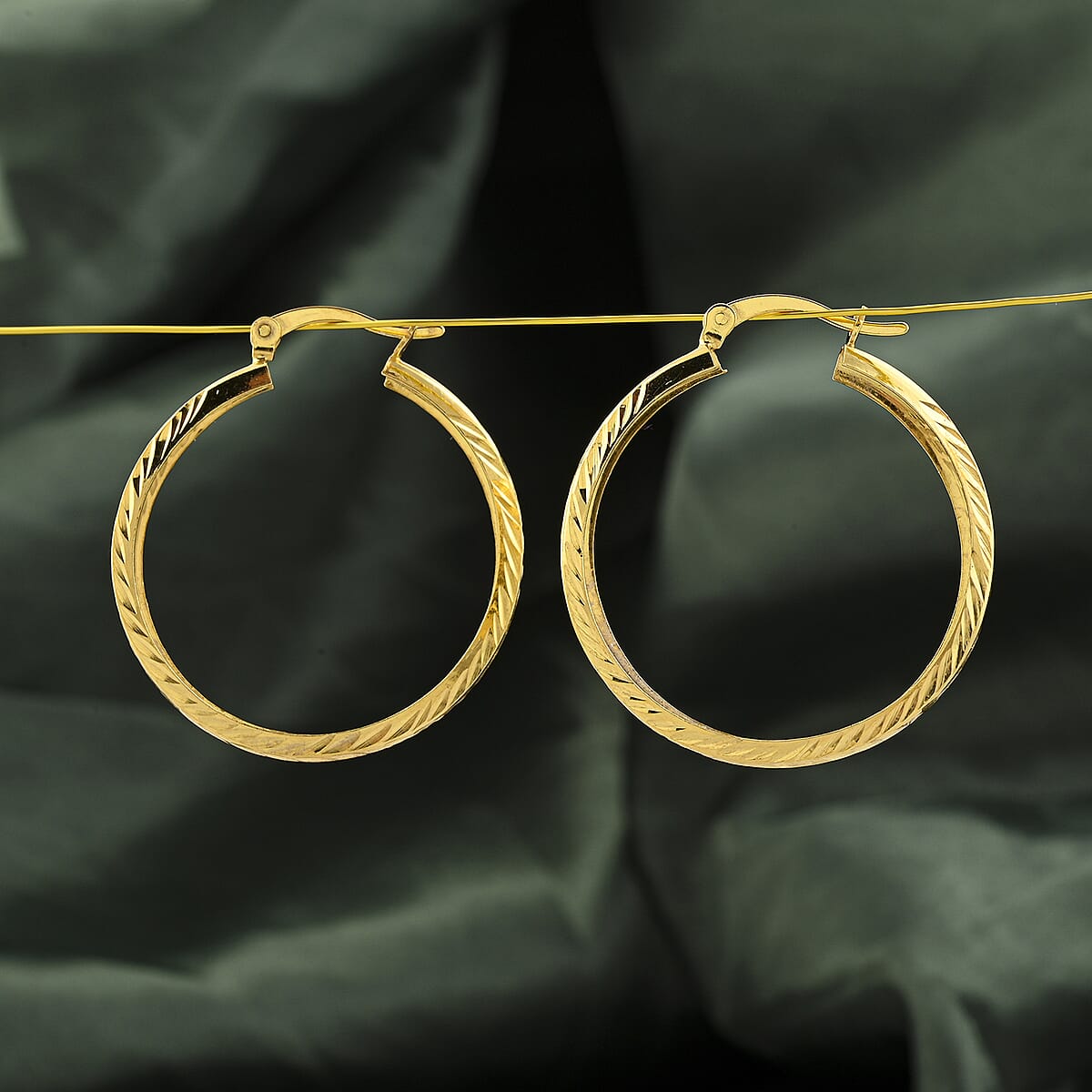 14K Yellow Gold Over Sterling Silver Diamond-cut Hoop Earrings 2.50 Grams image number 1