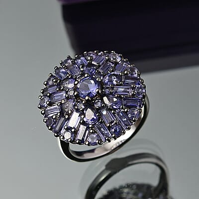 D'Joy Premium Catalina Iolite 4.00 ctw Starflare Ring in Rhodium Over Sterling Silver (Size 10.0)