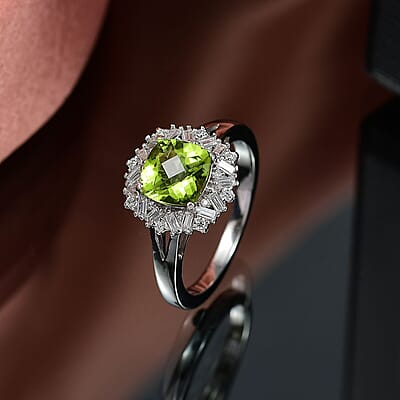 D'Joy Hebei Peridot and Moissanite 1.90 ctw Lime Blossom Ring in Rhodium Over Sterling Silver (Size 10.0)