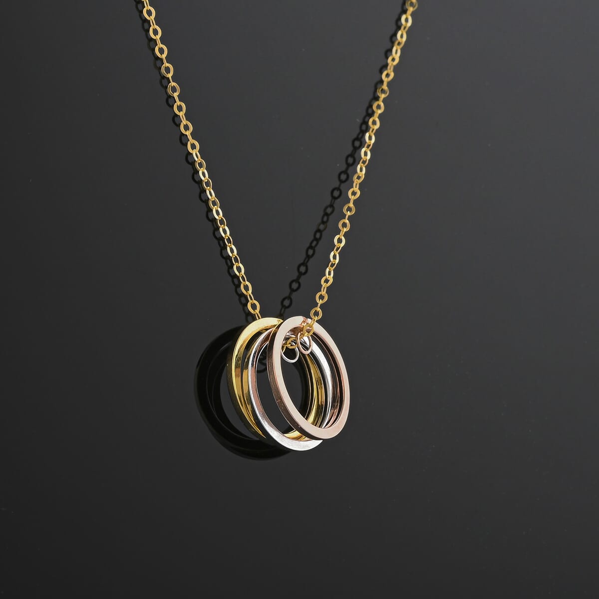 Doorbuster Italian 10K Tri-tone Gold Tricolor Circle Chain Necklace 18-20 Inches 1.06 Grams image number 1