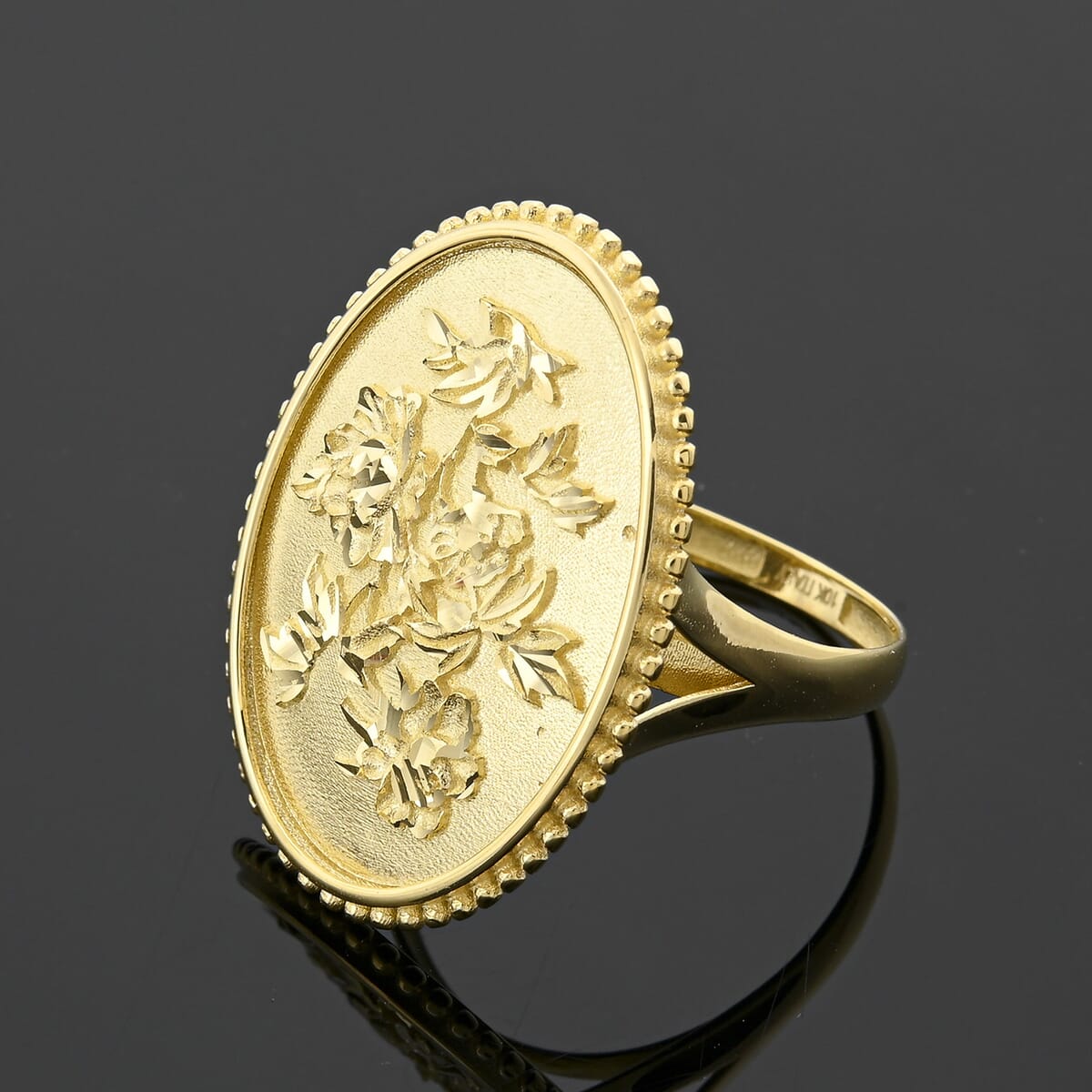 Doorbuster Italian 10K Yellow Gold  Floral Potrait Ring (Size 7.0) 2.67 Grams image number 1