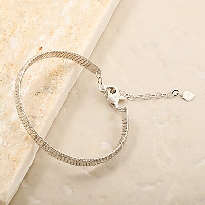 950 Platinum Diamond Cut Textured Bangle Bracelet (Size 6.00) (11.90 g)