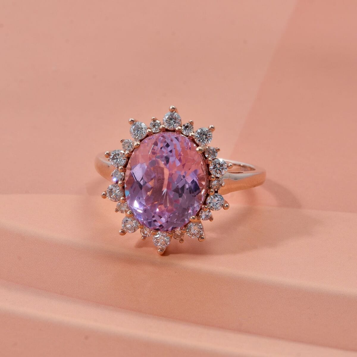 AAA Martha Rocha Kunzite and Luxuriant Lab Grown G-H SI 6.75 ctw Blush & Bloom Ring in 10K Rose Gold (Size 10.0) image number 1