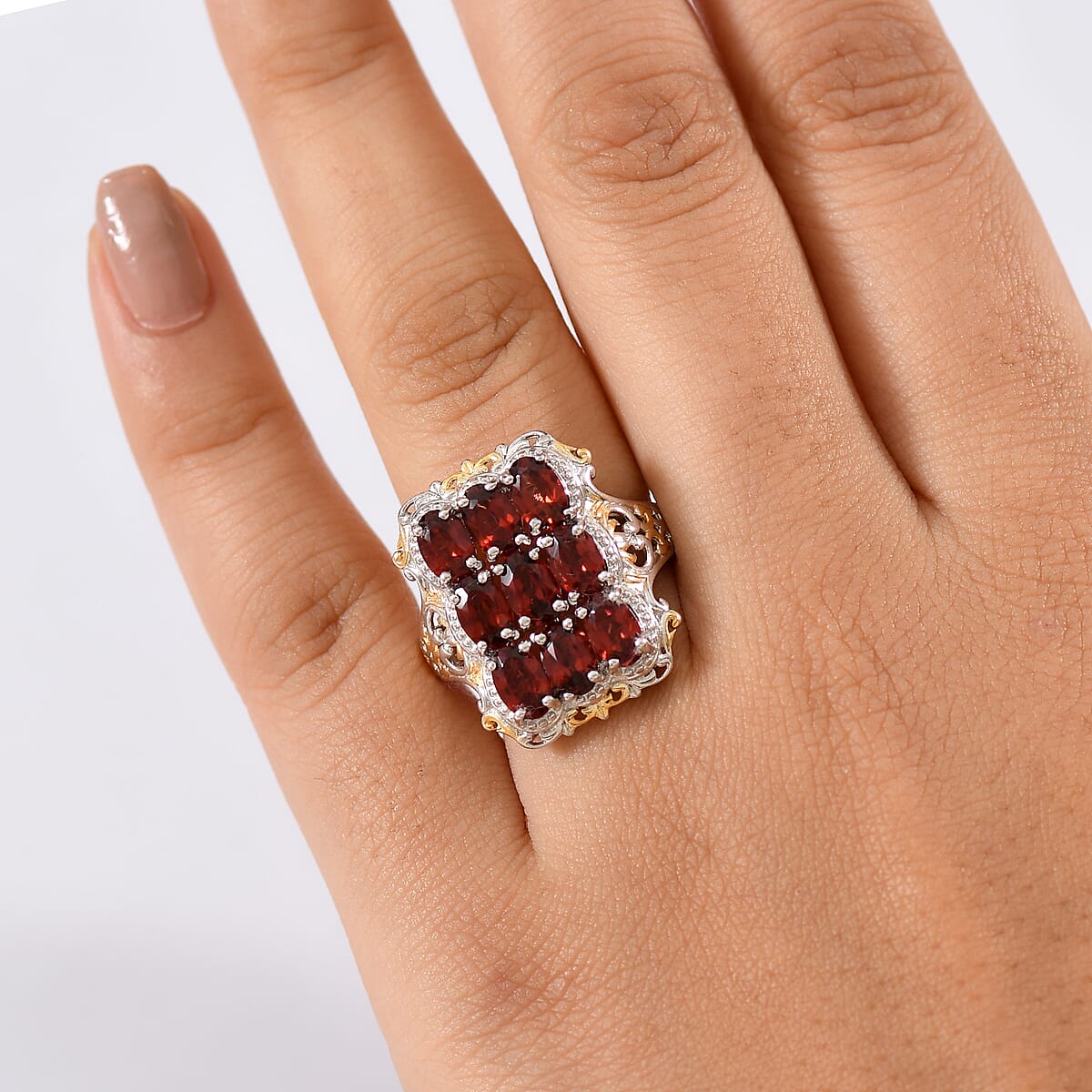 EverTrue Mozambique Garnet 4.25 ctw Ring in 18K YG Plated and Platinum Bond (Size 6.0) image number 2