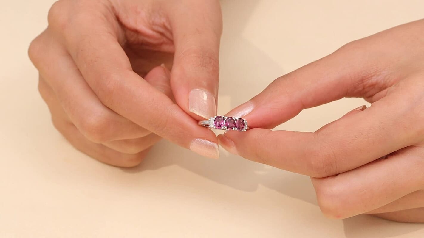 D'Joy Premium Radiant Ember Garnet and Diamond 1.35 ctw Ring in Platinum Over Sterling Silver (Size 10.0)