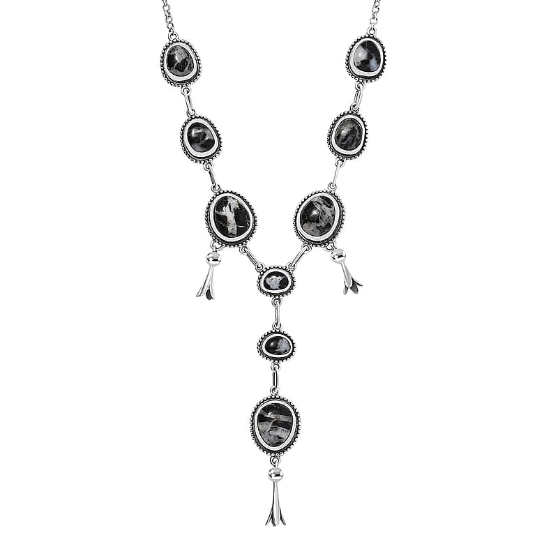 D'Joy Artisan Crafted White Buffalo 25.00 ctw Necklace 18-20 Inches in Sterling Silver