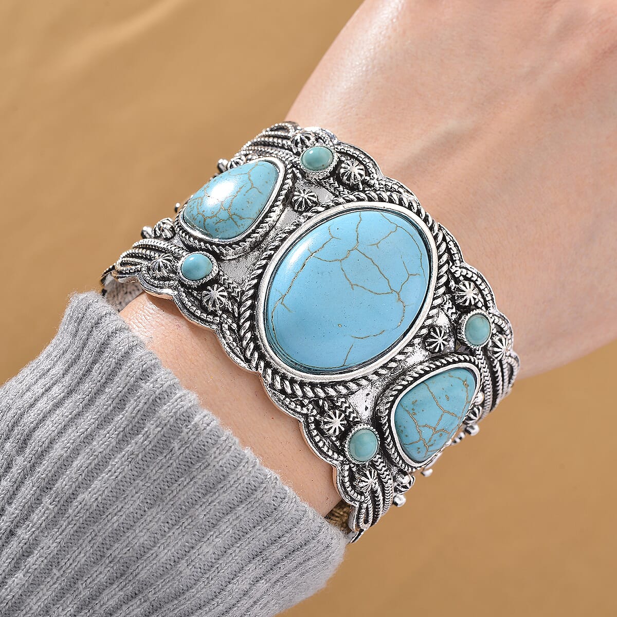 Constituted Blue Howlite 34.00 ctw Southwestern Cuff Bracelet in Silvertone (7.25 In) image number 1