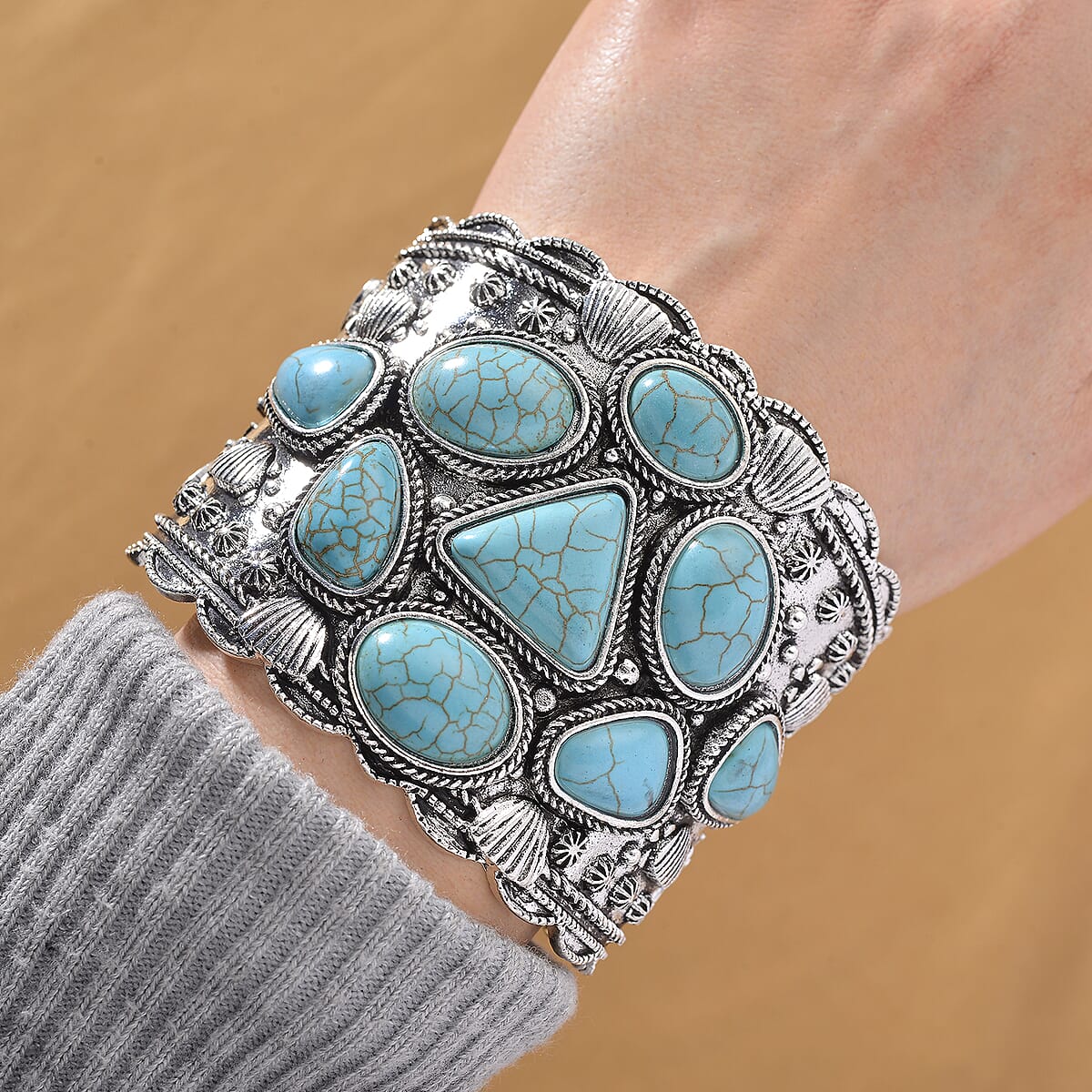 Constituted Blue Howlite 26.00 ctw Southwestern Cuff Bracelet in Silvertone (7.25 In) image number 1