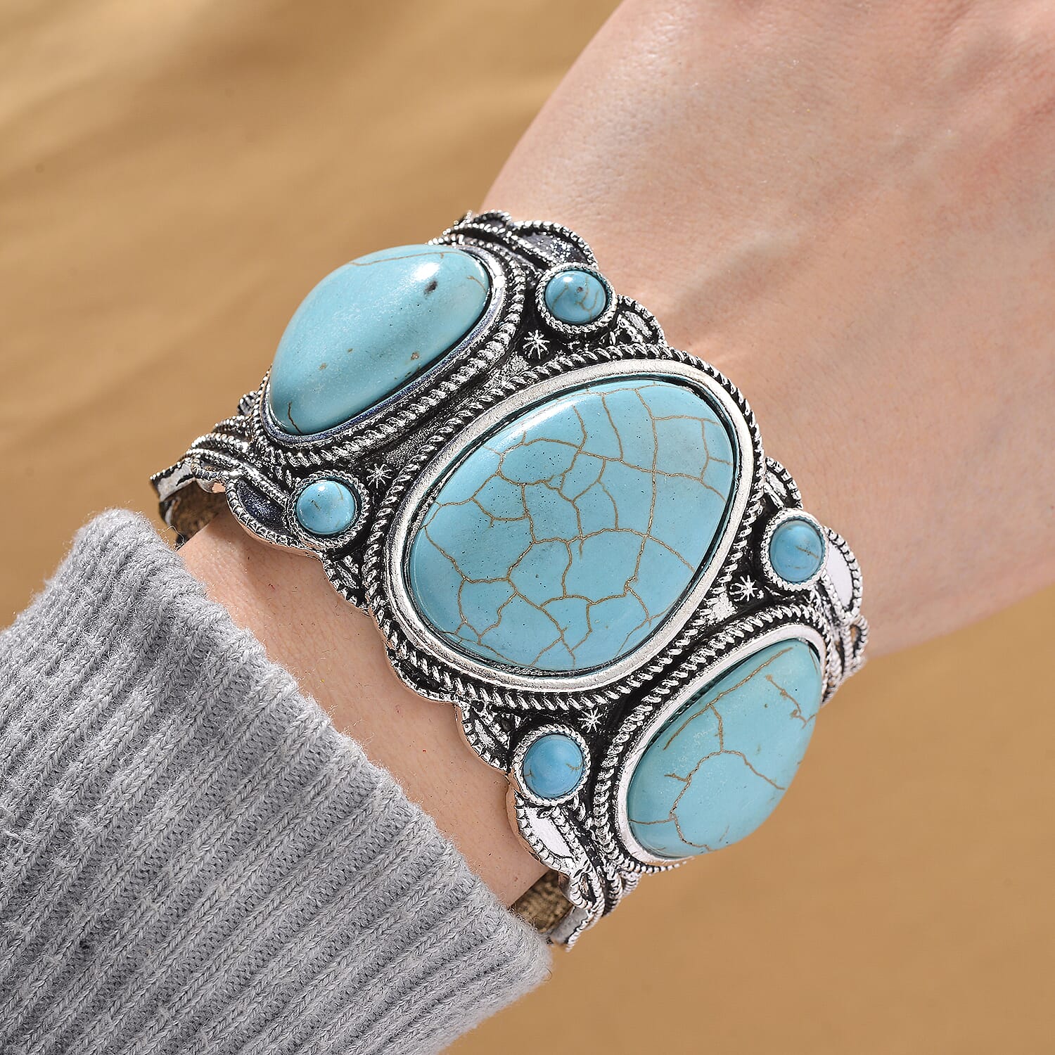 Constituted Blue Howlite 35.00 ctw Southwestern Cuff Bracelet in Silvertone (7.25 In)