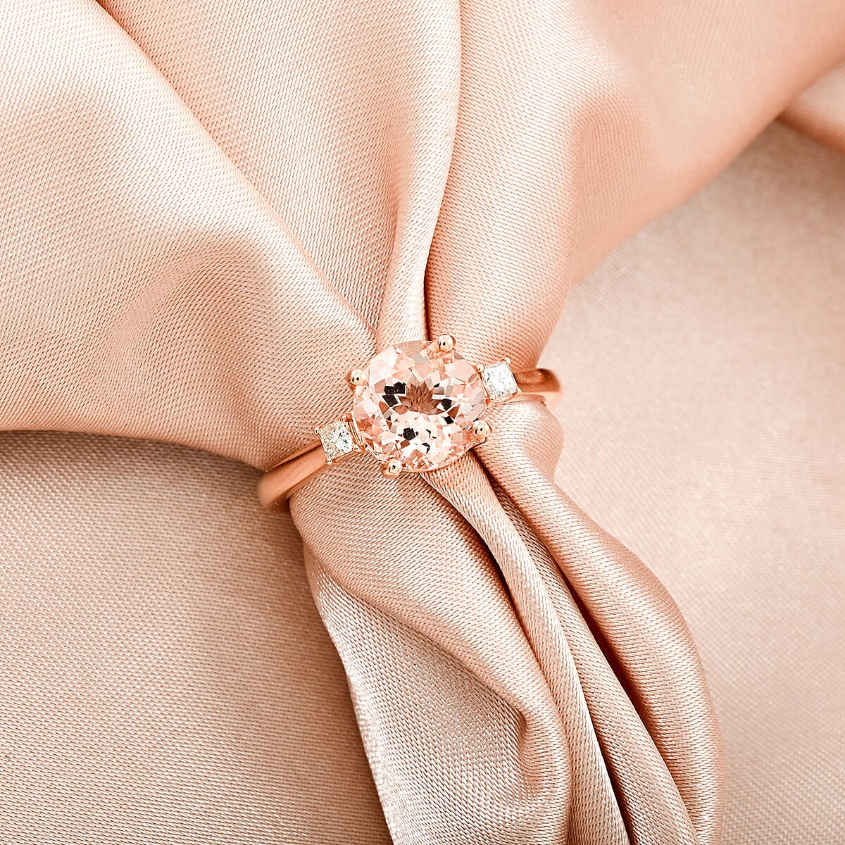 Certified & Appraised Luxoro AAA Marropino Morganite and I2 Diamond 1.80 ctw Ring in 14K Rose Gold (Size 8.0) image number 1