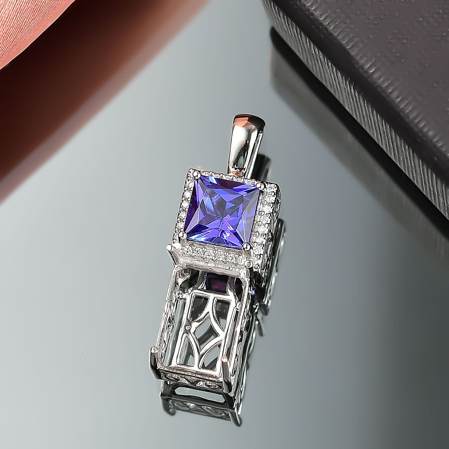 Luxuriant 950 Platinum AAAA Tanzanite, Diamond (E-F, VS2) Mounting Pendant 2.40 ctw