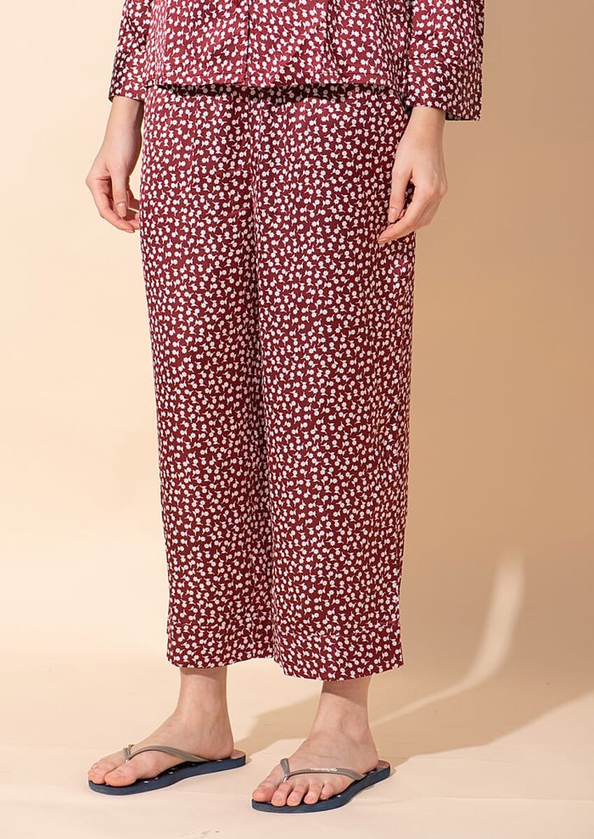 TAMSY Red and White Deer Print Nightwear Set - M image number 4