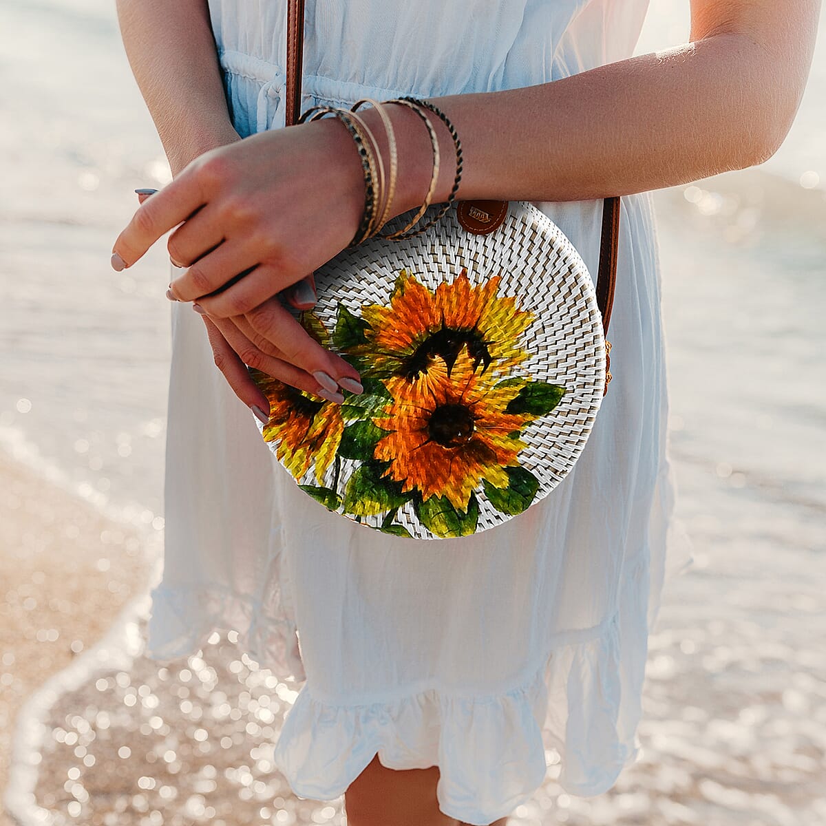 Tamsy Handmade White Round Shape Rattan Crossbody Bag with Sunflower Printed Motif  image number 2