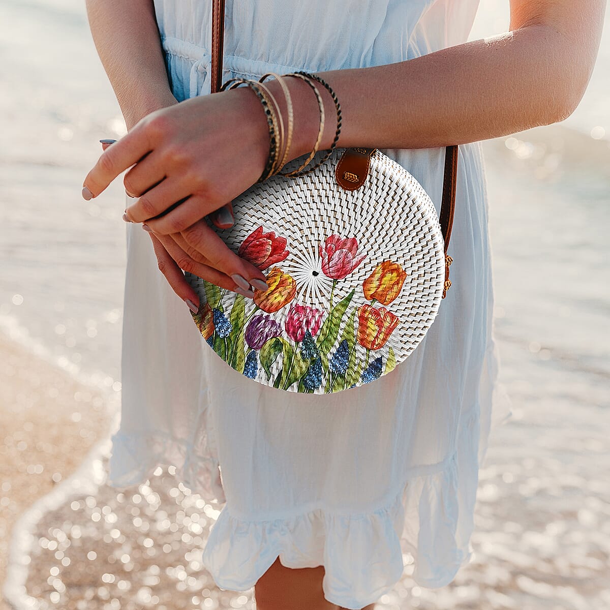 Tamsy Handmade White Round Shape Rattan Crossbody Bag with Floral Printed Motif  image number 2