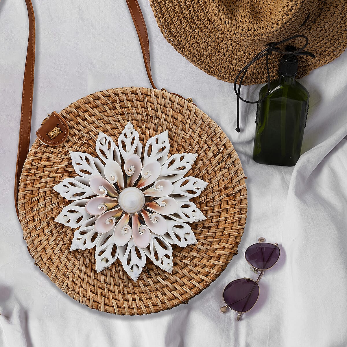 Tamsy Handmade Brown Round Crossbody Bag with Shell image number 1