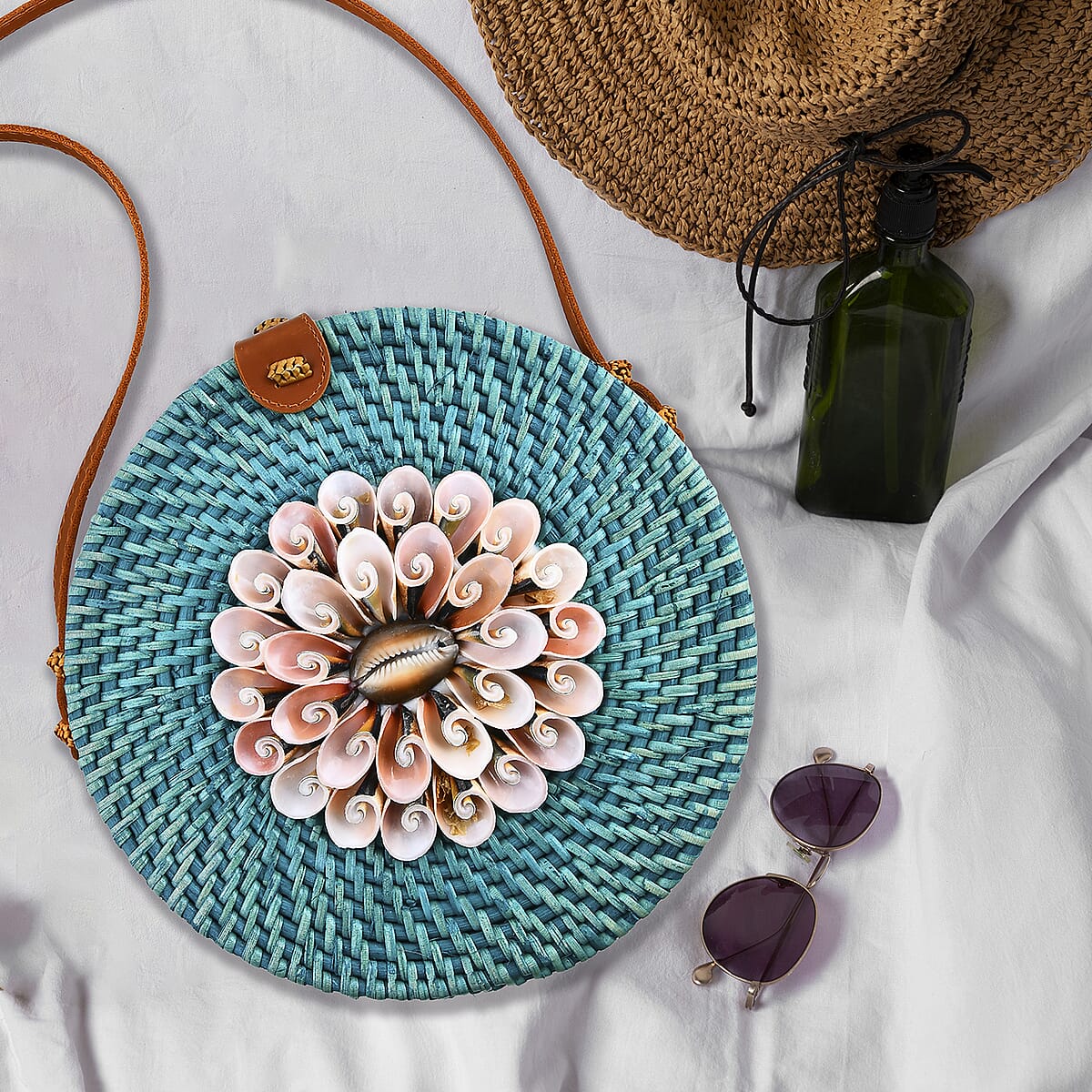 Tamsy Handmade Green Tosca Round Crossbody Bag with Shell image number 1