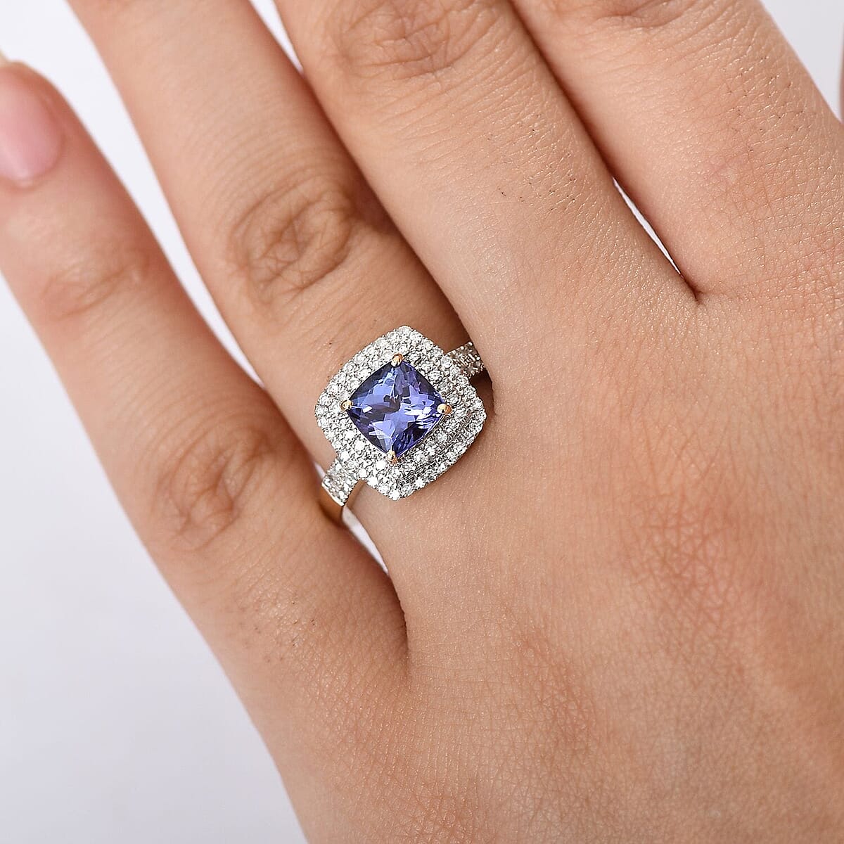 Premium Tanzanite and Luxuriant Lab Grown Diamond G-H SI 2.05 ctw Regal Radiance Ring in 10K Yellow Gold (Size 7.5) image number 2