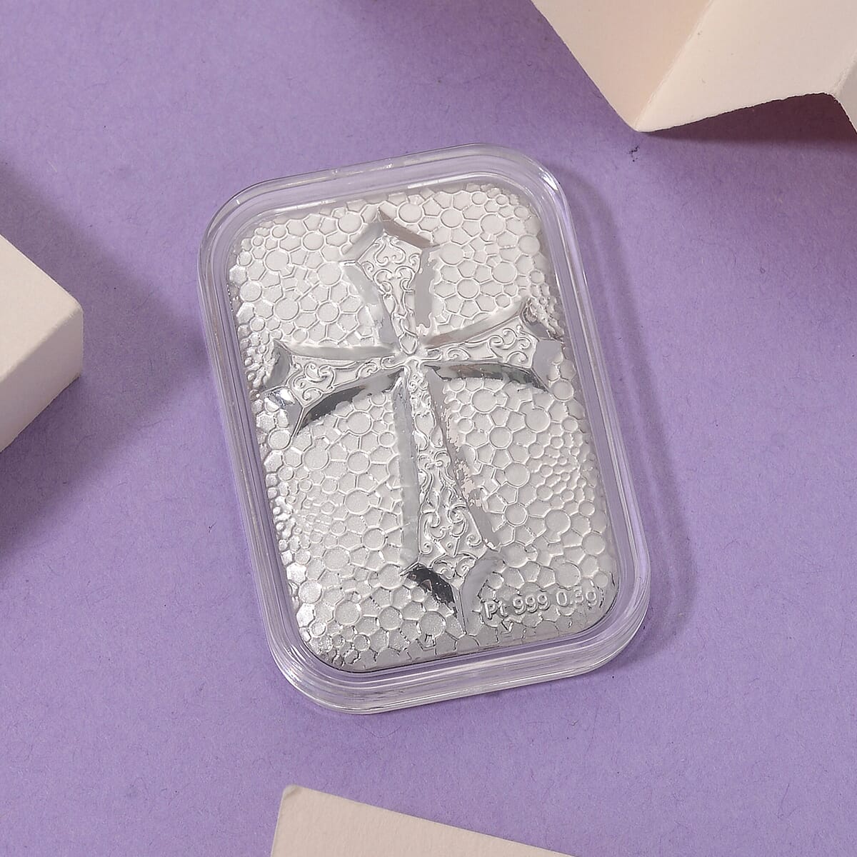 999 Platinum Cross Emboss Sheet (31x45.5mm) 0.30g image number 1