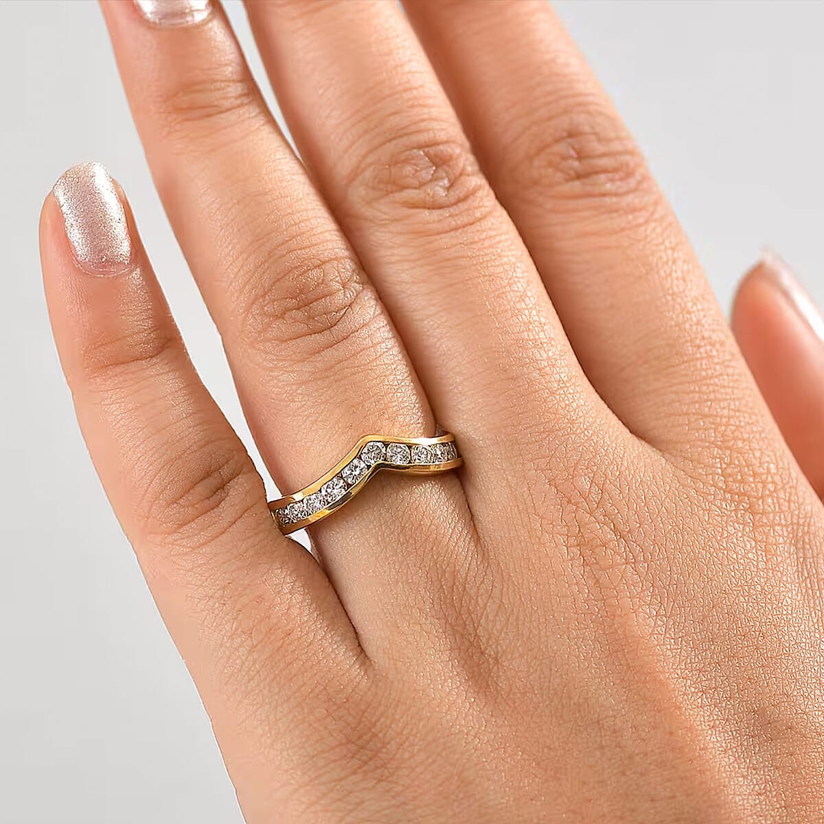 Luxuriant Lab Grown Diamond E-F VS 1.00 ctw Ring in 18K Vermeil Yellow Gold Over Sterling Silver (Size 9.5) (Del. in 10-12 Days) image number 1