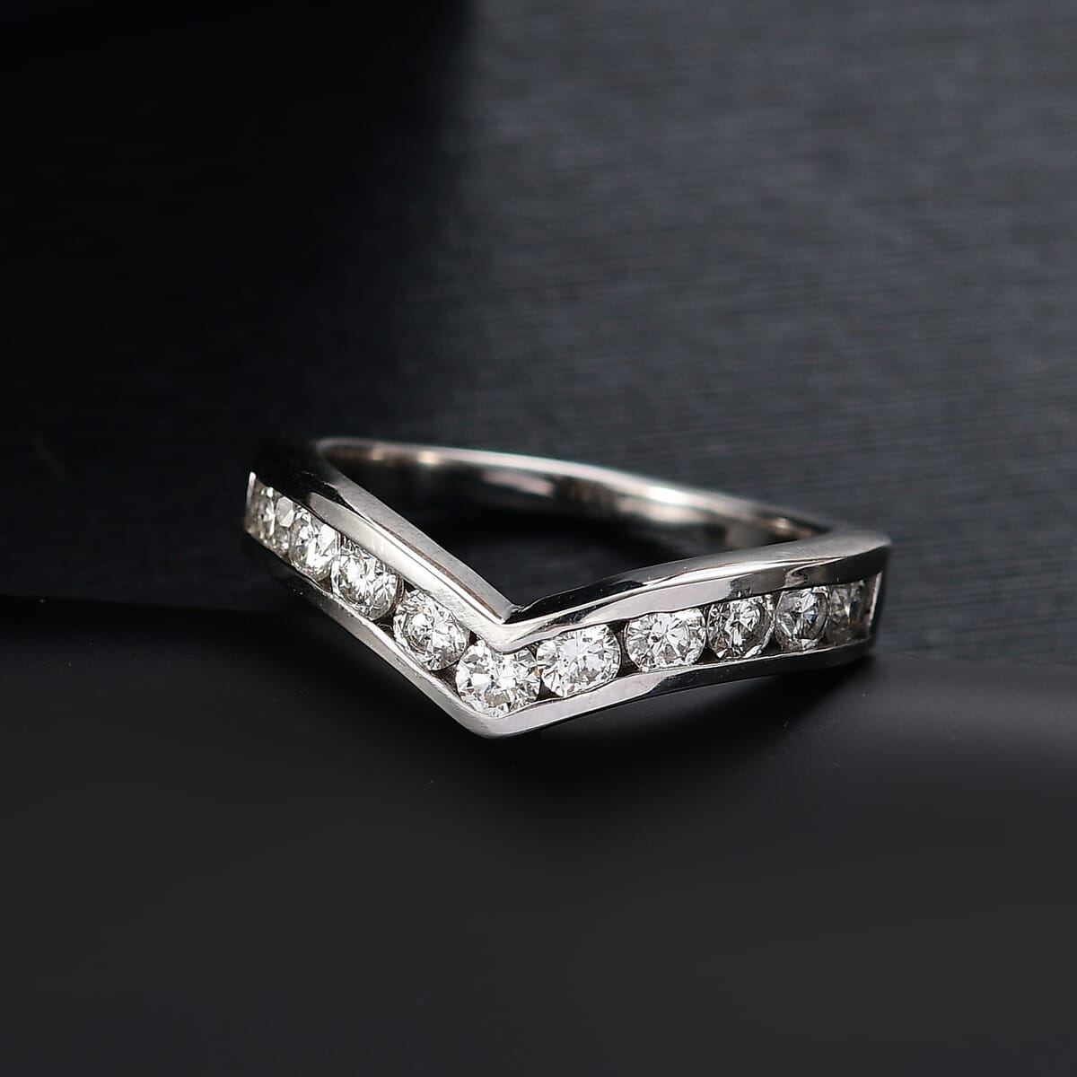 Luxuriant Lab Grown Diamond E-F VS 1.00 ctw Ring in Rhodium Over Sterling Silver (Size 6.0) image number 1
