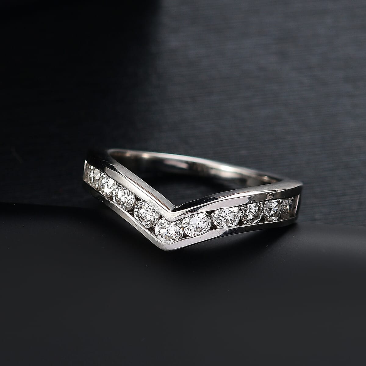 Luxuriant Lab Grown Diamond E-F VS 1.00 ctw Ring in Rhodium Over Sterling Silver (Size 6.5) (Del. in 10-12 Days) image number 1