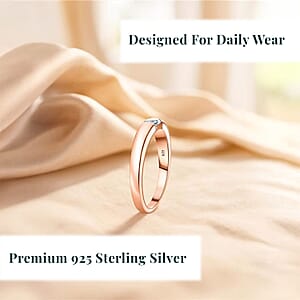 Luxuriant Lab Grown Diamond E-F VS 0.15 ctw Solitaire Ring in 18K Vermeil Rose Gold Over Sterling Silver (Size 10.0)