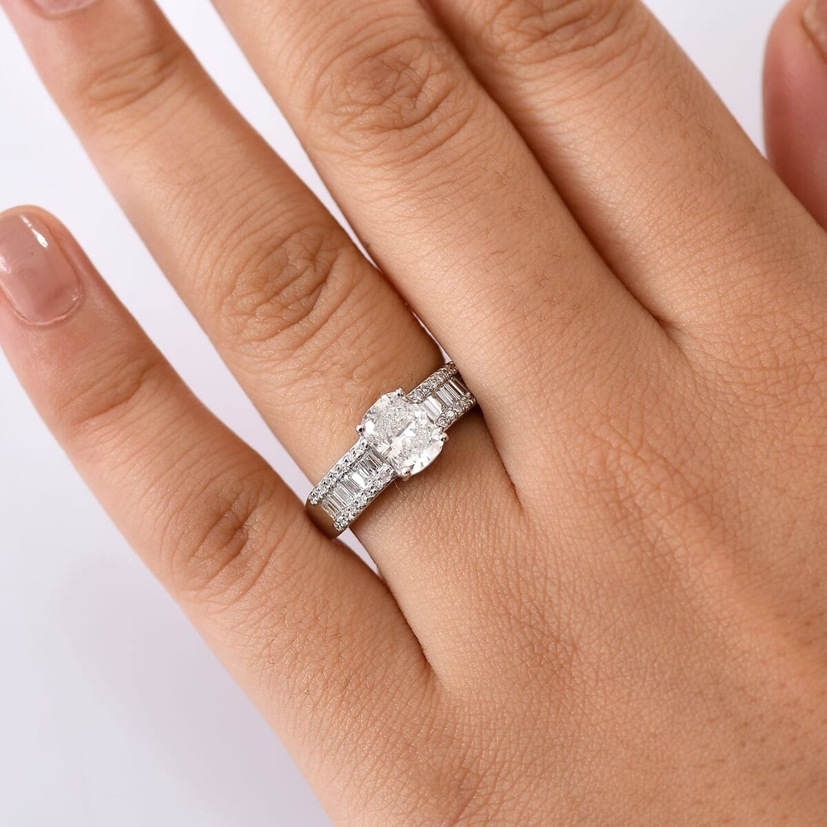 IGI Certified 950 Platinum Luxuriant Lab Grown Diamond (E-F, VS) Bridge Ring (Size 7.5) 2.00 ctw image number 2