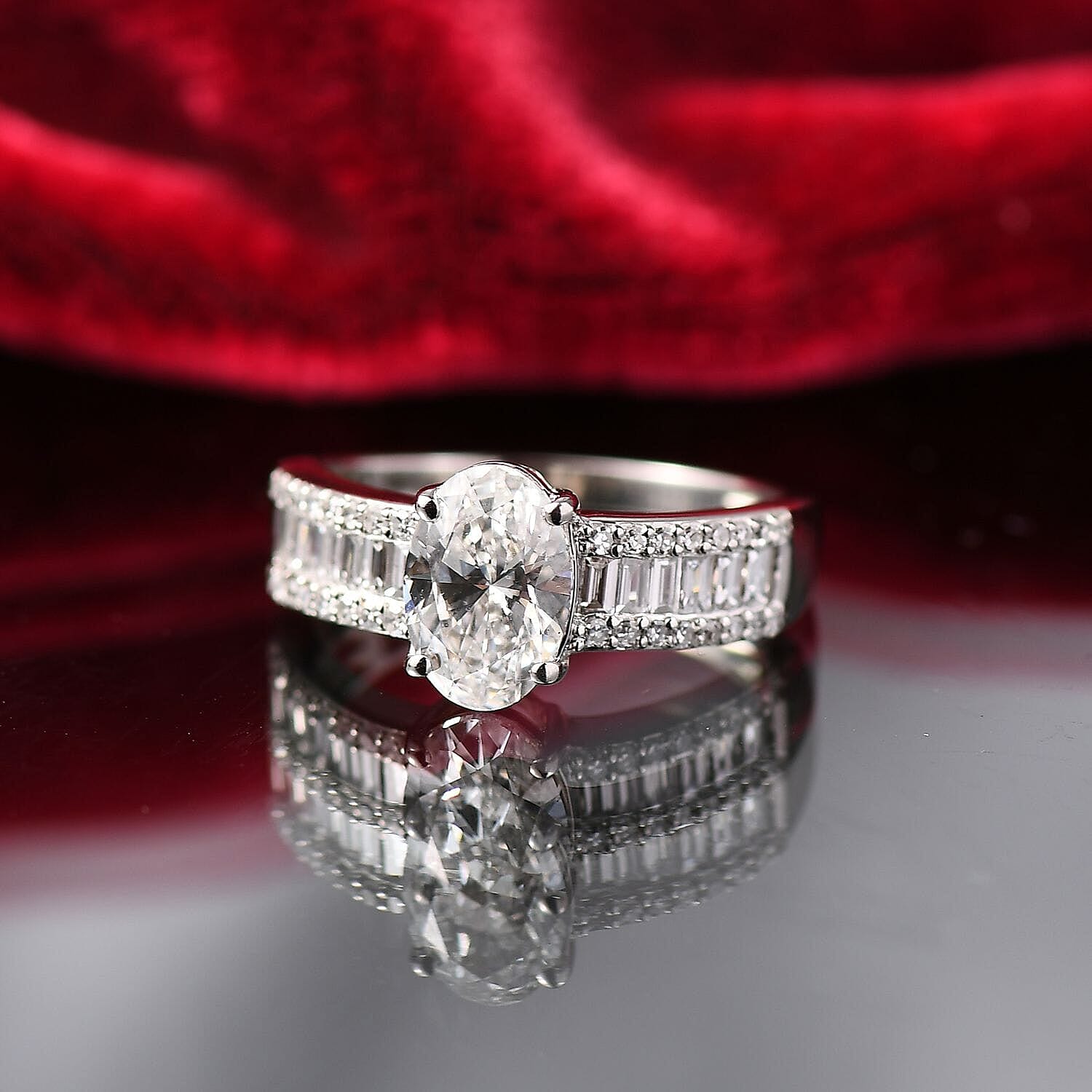 IGI Certified 950 Platinum Luxuriant Lab Grown Diamond (E-F, VS) Bridge Ring (Size 6.5) (5.60 g) 2.00 ctw