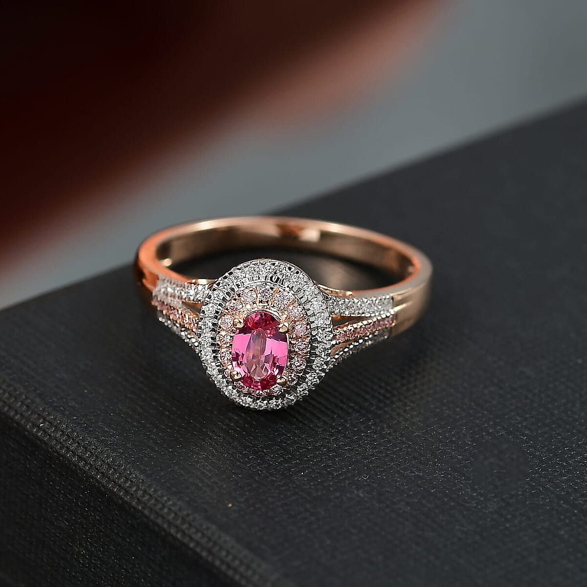 Epic Deal 10K Rose Gold AAA Mahenge Spinel, Luxuriant Lab Grown Pink and White Diamond (VS) (0.41 cts) Ring (Size 11.0) 0.90 ctw image number 1