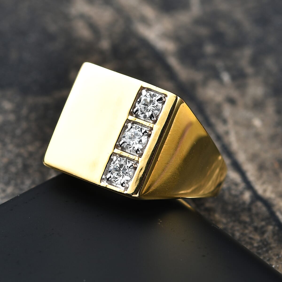 Luxuriant Lab Grown Diamond E-F VS 0.30 ctw Men's Ring in 18K Vermeil Yellow Gold Over Sterling Silver (Size 13.0) image number 1