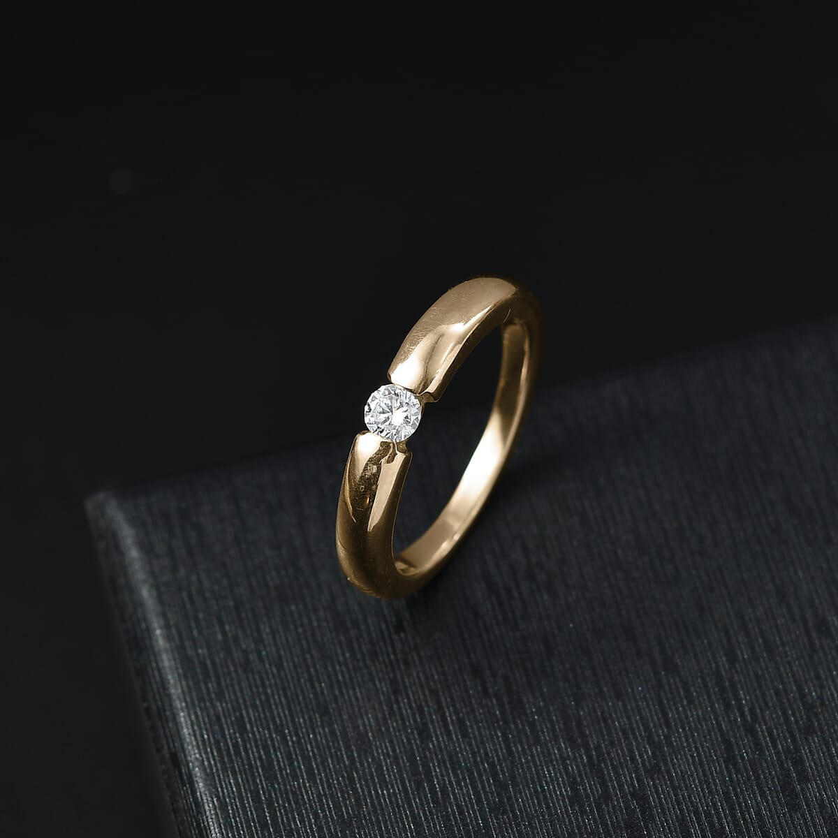 Luxuriant Lab Grown Diamond E-F VS 0.15 ctw Solitaire Ring in 14K Yellow Gold (Size 5.5) 4 Grams image number 1