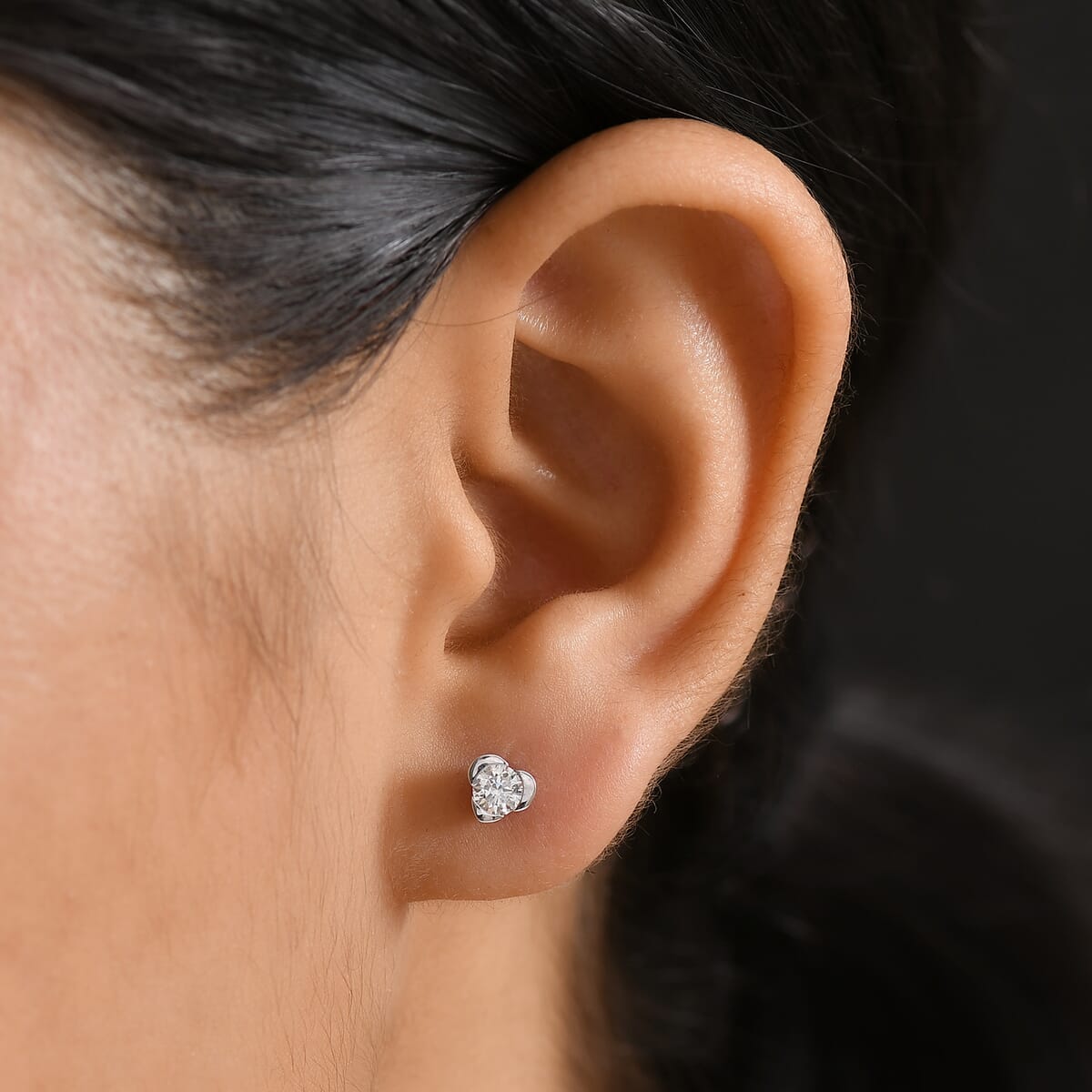 Luxuriant Lab Grown Diamond E-F VS 0.50 ctw Solitaire Stud Earrings in Rhodium Over Sterling Silver image number 2