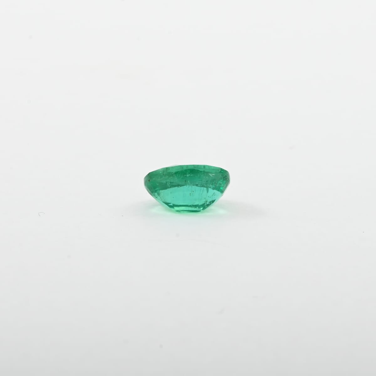 Certified & Appraised AAAA Nova Era Emerald (Ovl 9x7 mm) 1.80 ctw image number 1