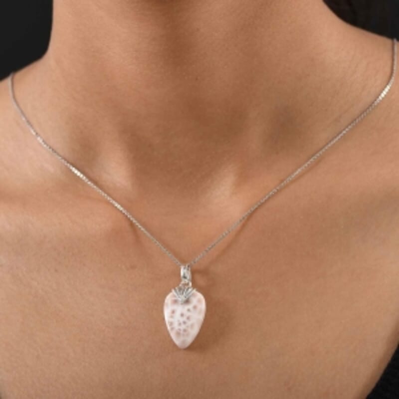 D'Joy Natrolite 15.00 ctw Pendant in Sterling Silver