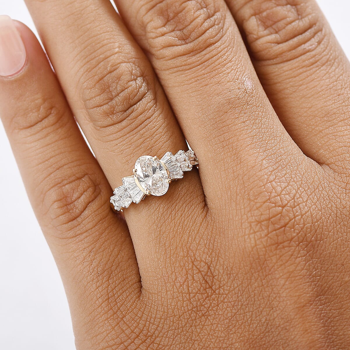 IGI Certified Luxuriant Lab Grown Diamond E-F VS 1.55 ctw Ring in 10K Yellow Gold (Size 6.0) image number 2