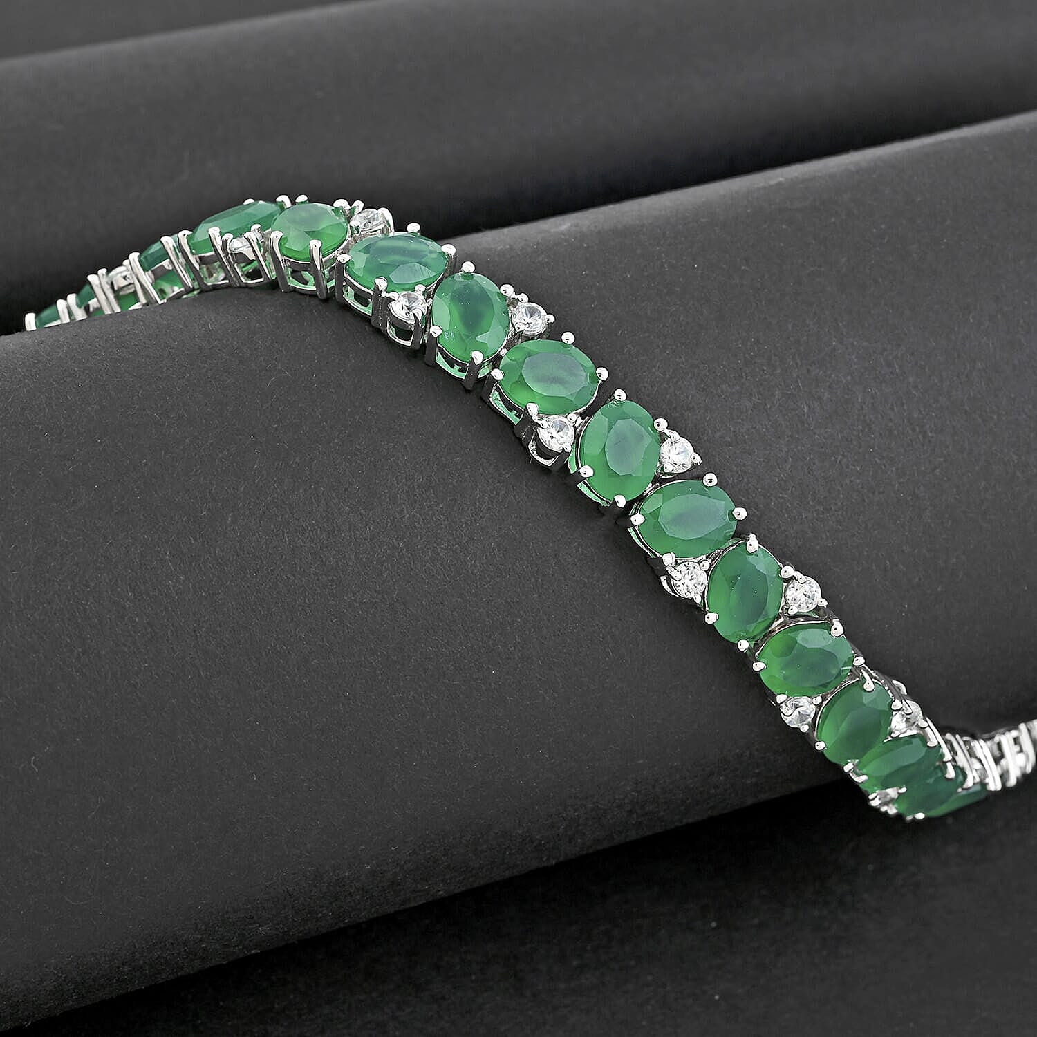 EverTrue Green Onyx and White Zircon 29.85 ctw Bracelet in Platinum Bon (7.25 In)