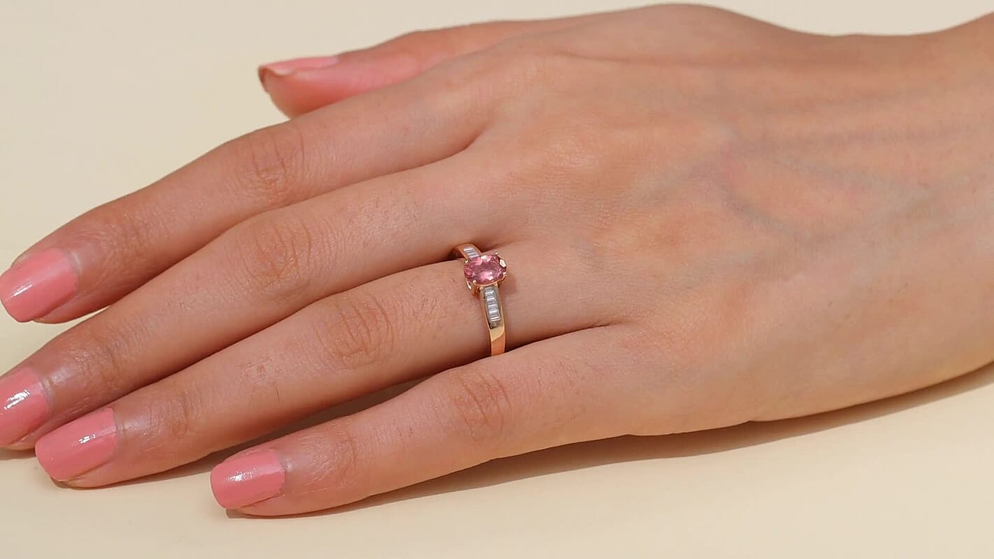 D’Joy Red Apatite, Moissanite Art Deco Ring in 18K Vermeil RG Over Sterling Silver (Size 10.0) 1.00 ctw