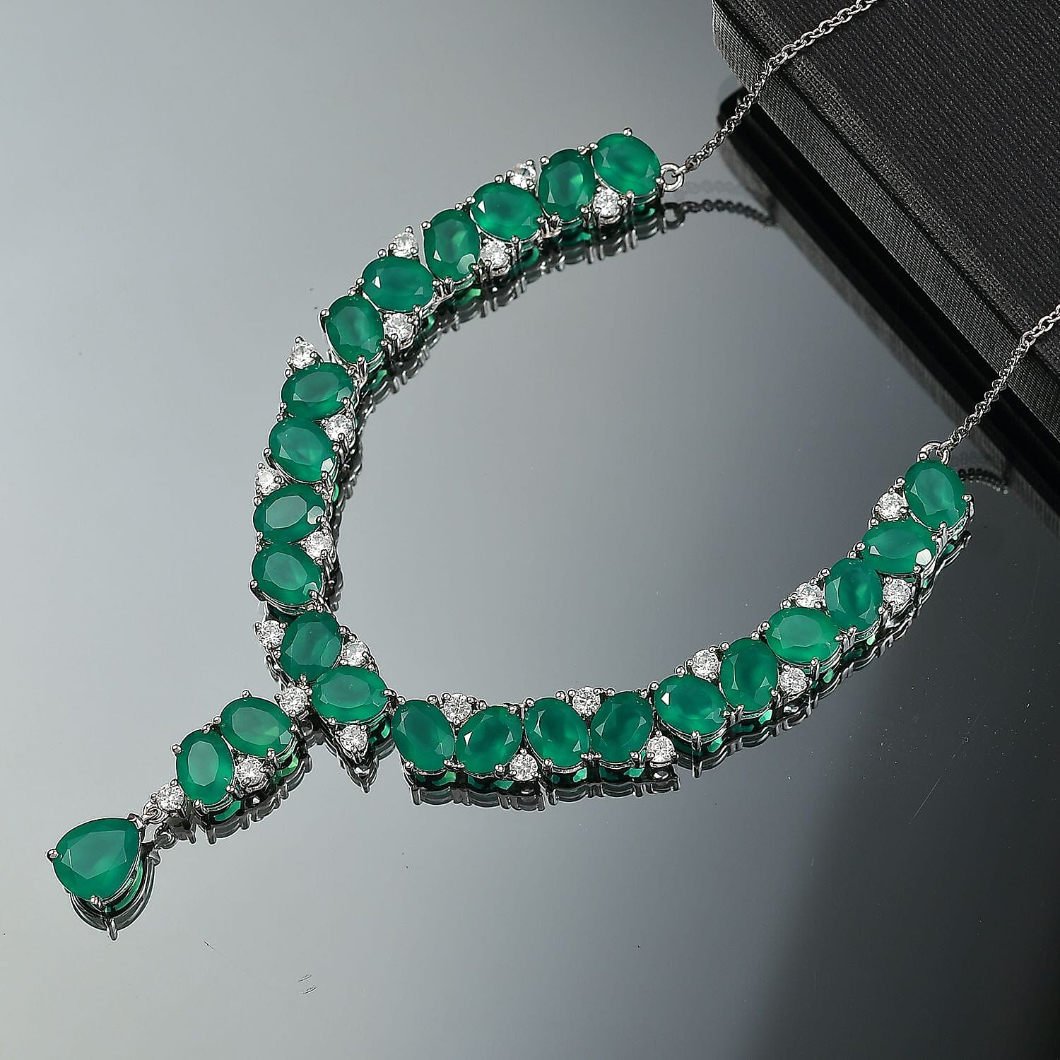 EverTrue Green Onyx and White Zircon 31.85 ctw Necklace 18 Inches Platinum Bond