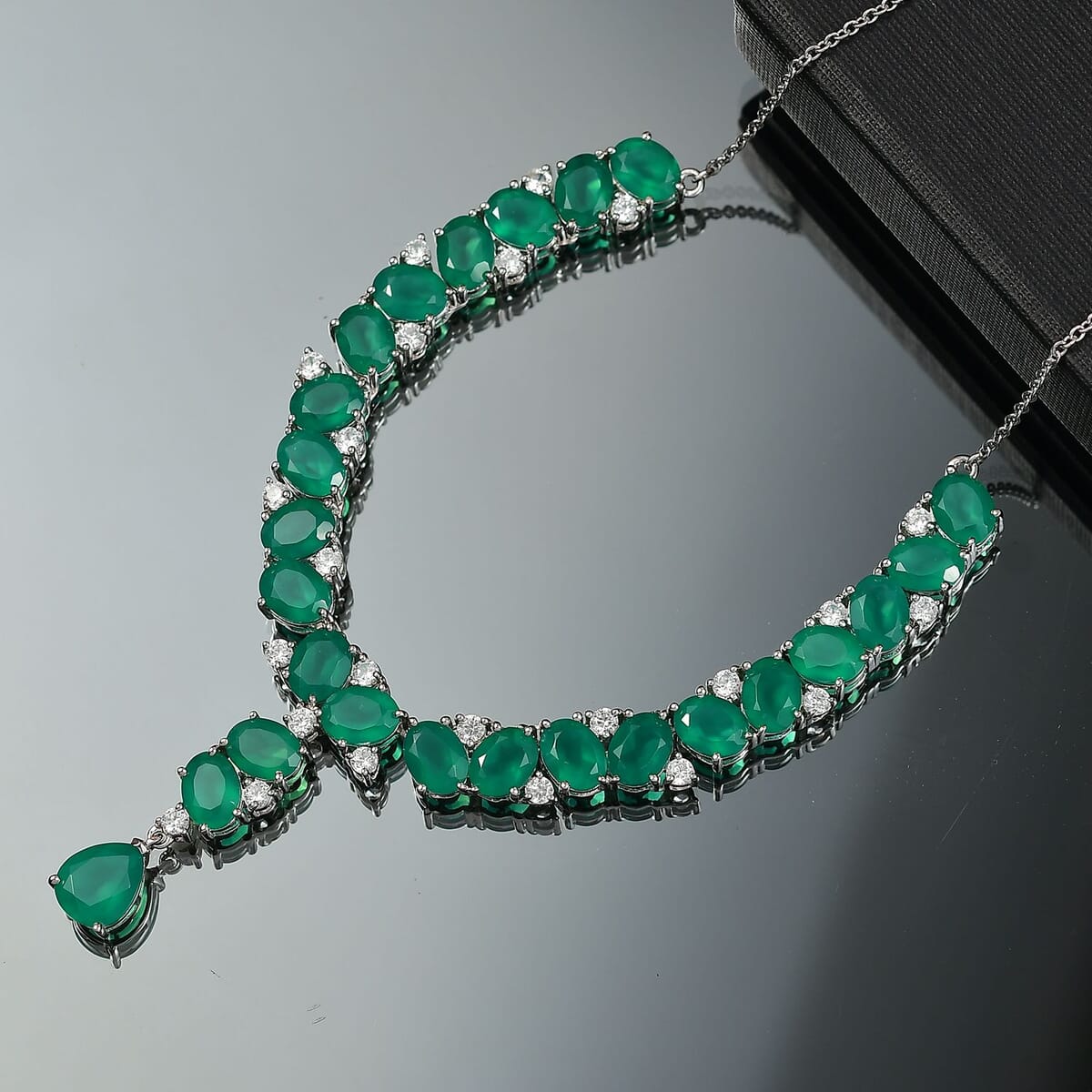 EverTrue Green Onyx and White Zircon 32.95 ctw Necklace 18 Inches Platinum Bond image number 1