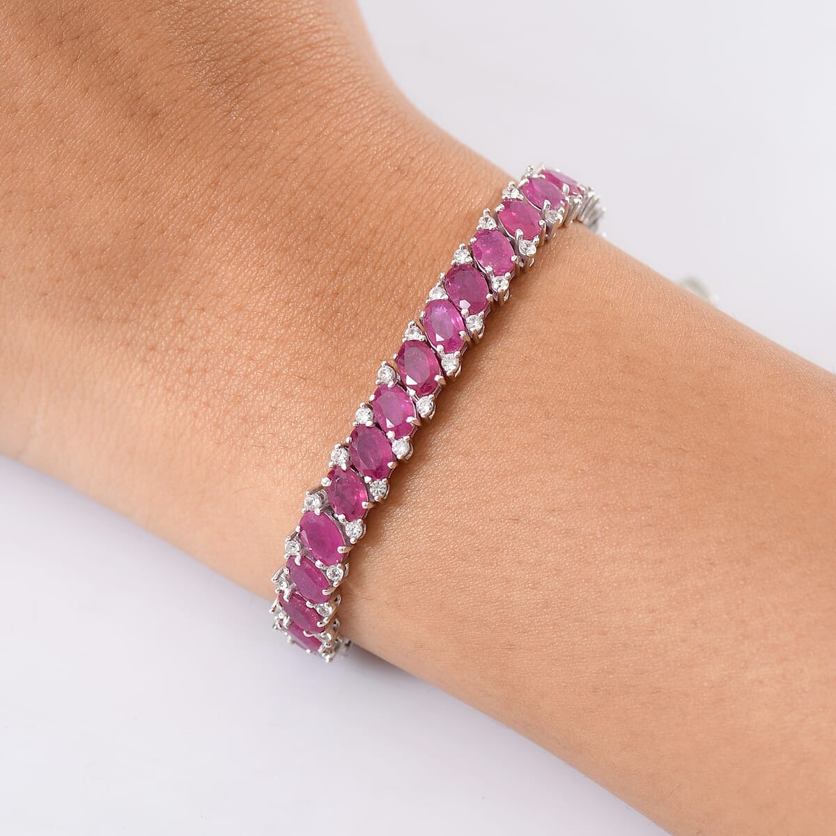 D'Joy Niassa Ruby (FF), White Zircon Bracelet in Rhodium Over Sterling Silver (7.25 In) 25.75 ctw image number 2