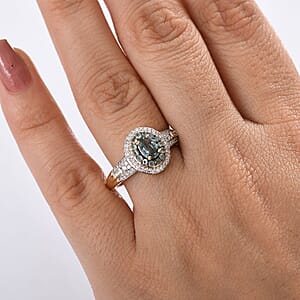 AAA Narsipatnam Alexandrite and Luxuriant Lab Grown Diamond E-F VS 1.05 ctw Majestic Mirage Ring in 10K Yellow Gold (Size 7.0)