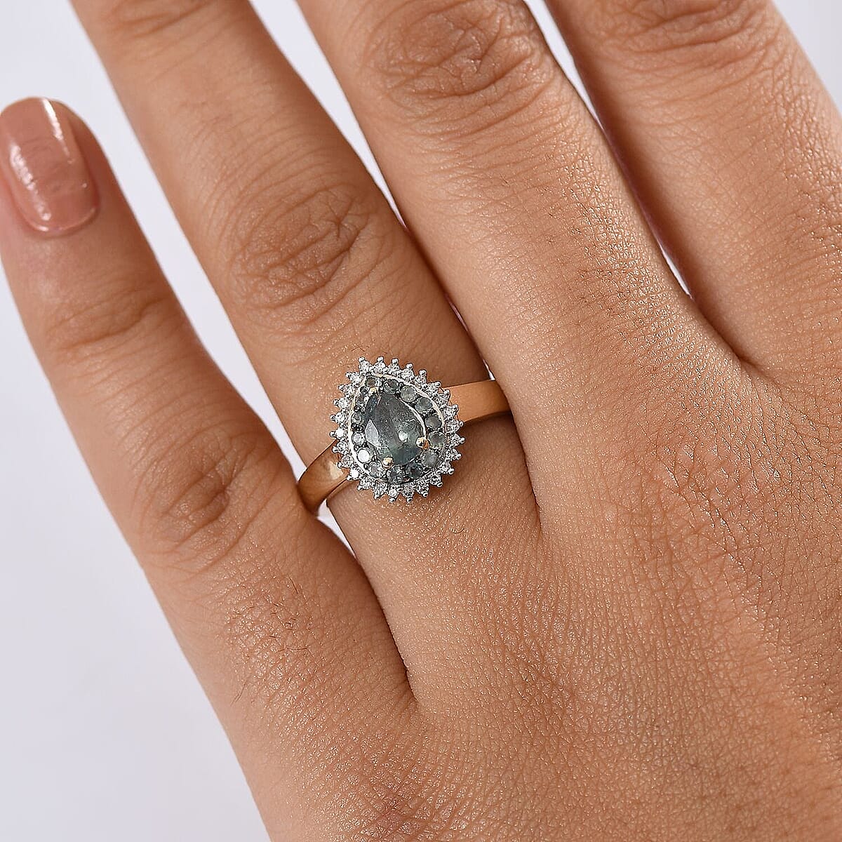 10K Yellow Gold AAA Narsipatnam Alexandrite, Luxuriant Lab Grown Diamond (E-F, VS) Majestic Mirage Ring (Size 10.0) 1.05 ctw image number 2